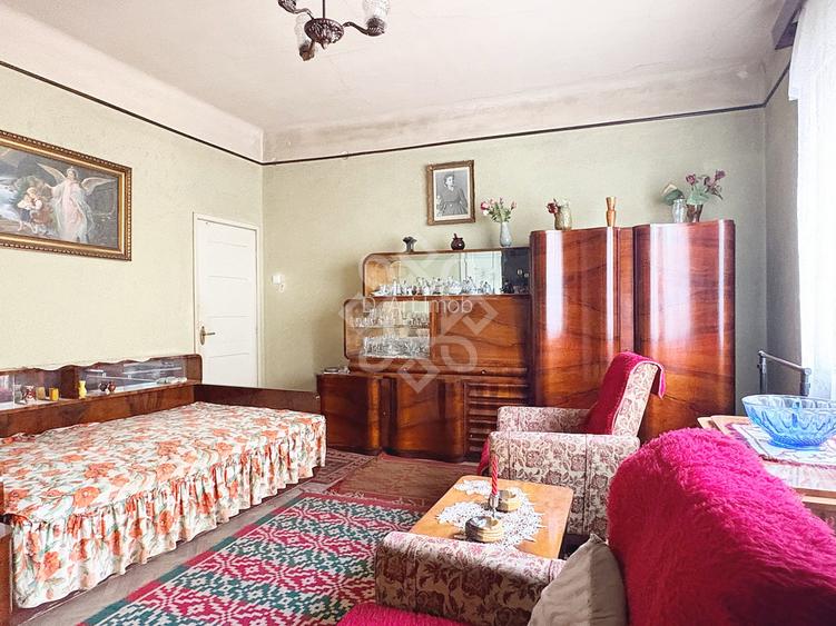 Casa de vanzare ultracentral in Oradea, strada Postavarului - 12