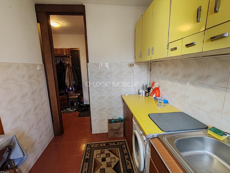 Apartament 2 camere semimobilat zona Astra - Planete - 10