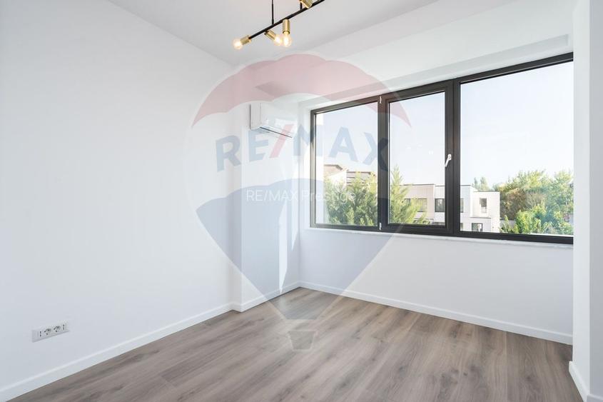 Casă / Vilă cu 5 camere în zona Central - 14