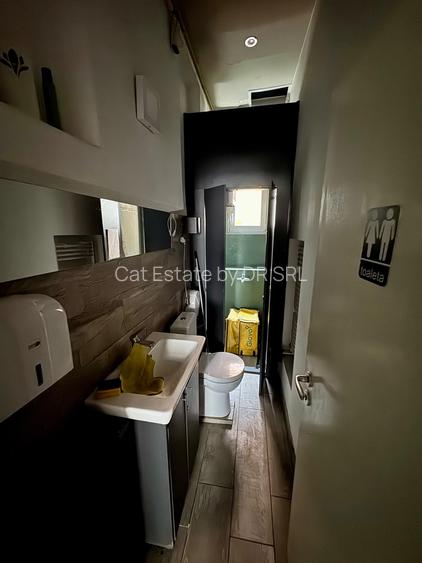 2 spatii in  Piata Unirii (84mp si 71mp) - 7