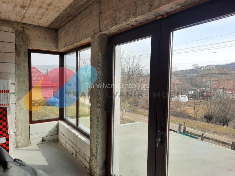 Casa, 1553 mp teren, zona linistita, sat Cara  - 5