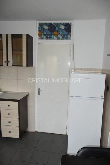 De Inchiriat Apartament 2 camere Decebal - 3