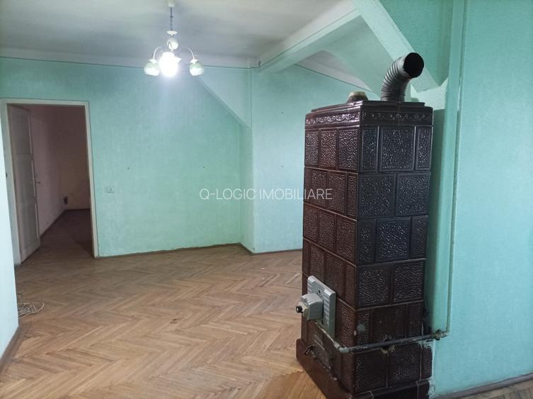 Apartament 3 camere liber la vanzare zona Central - 2