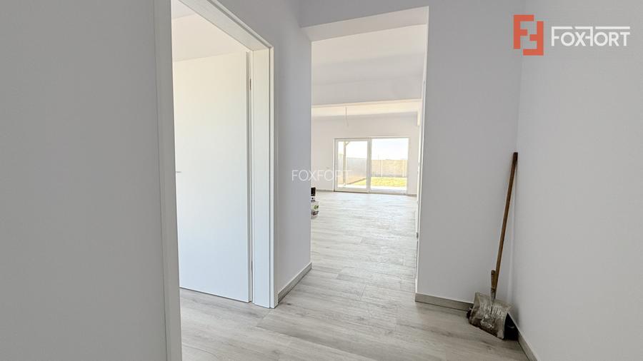 Duplex cu 5 camere de 128 mp utili si teren de 370 mp, zona Giarmata Vii - 22
