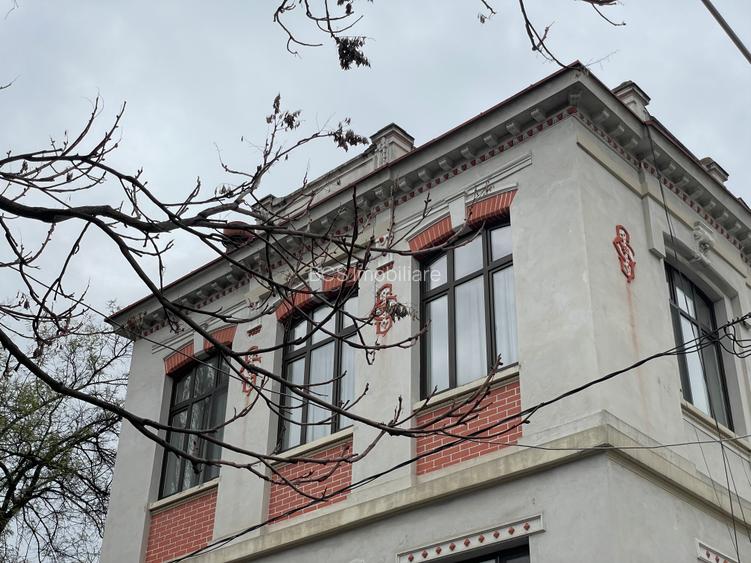 Vanzare VILA monument istoric complet consolidata 7 cam 189 mp | cal Victoriei - 2