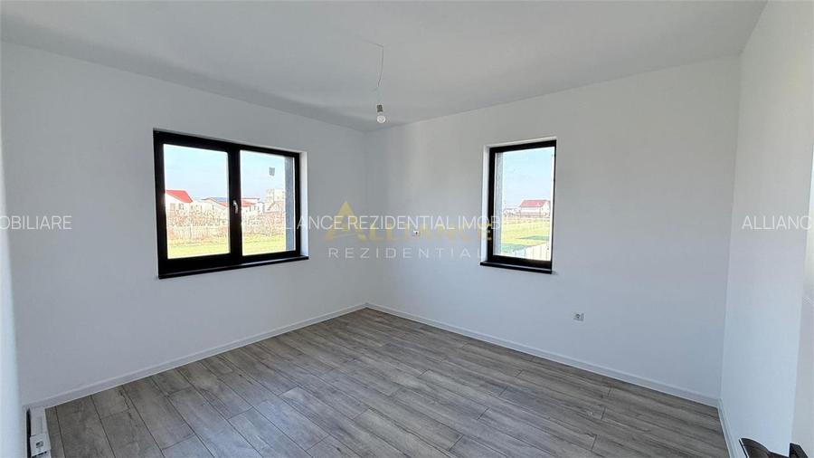 Casa individuala - 4 camere - 2 bai - teren 360 mp - 6