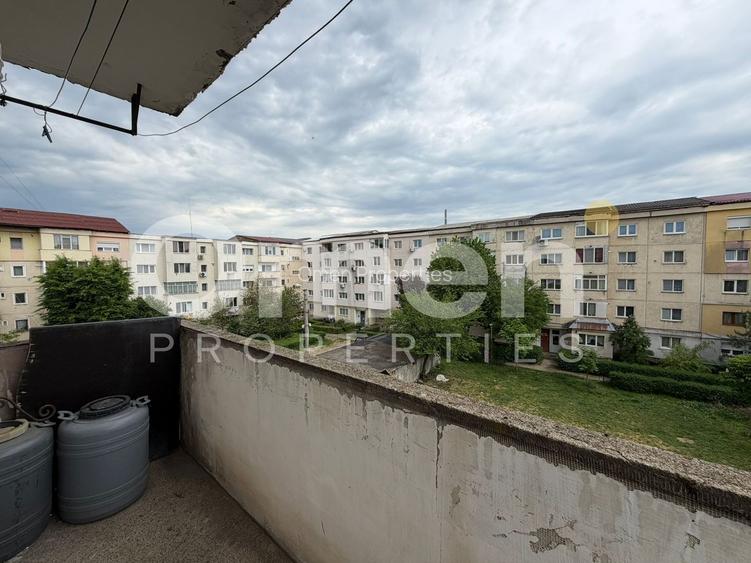 Apartament cu 2 camere decomandat, etaj intermediar, zona Center Nemes - 7