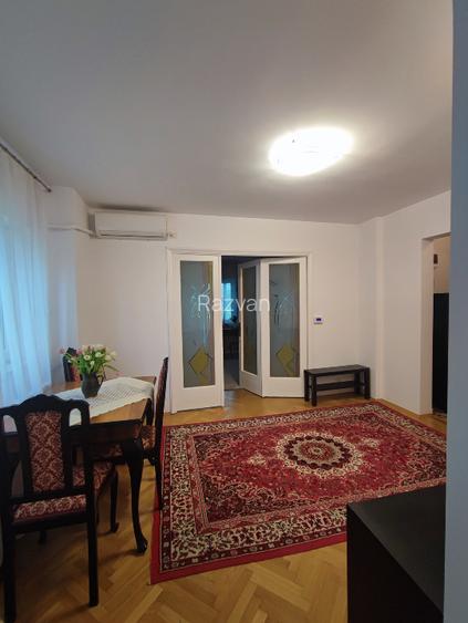 Proprietar  - 2 camere Primaverii  - renovat si complet reconsolidat - 5