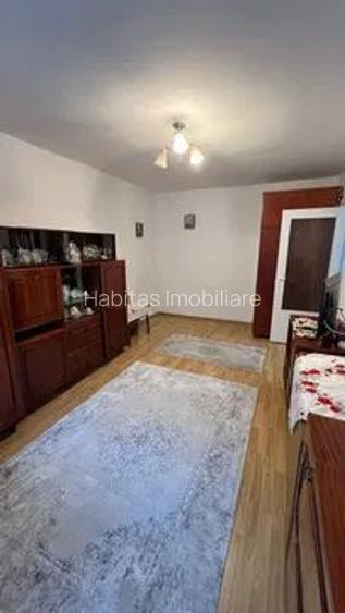 Apartament cu 2 camere, decomandat, etaj 2 din 10, Clabucet - 2