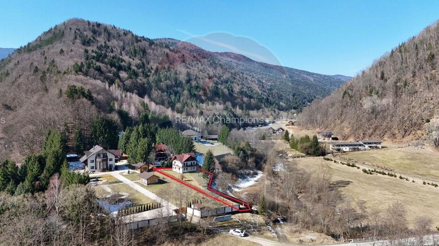 Casă de vacanță în Plaiul Foii | Zărnești | P+E+M | Cadru natural - 3