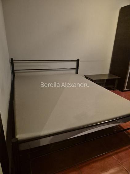 Inchiriez garsoniera 5 min de metrou Dristor - 4