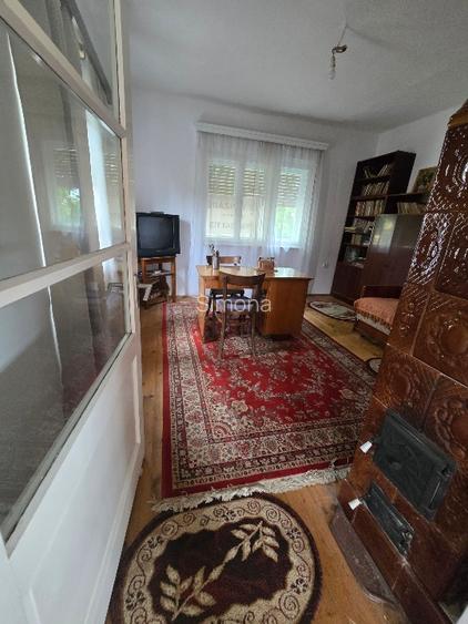 Aproape de Marginimea Sibiului, casa in inima unui parc - 13