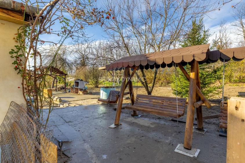 Casă cu 5 camere in Barzava - 17