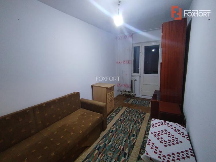 Apartament cu 3 camere de vanzare in zona Sagului - 3