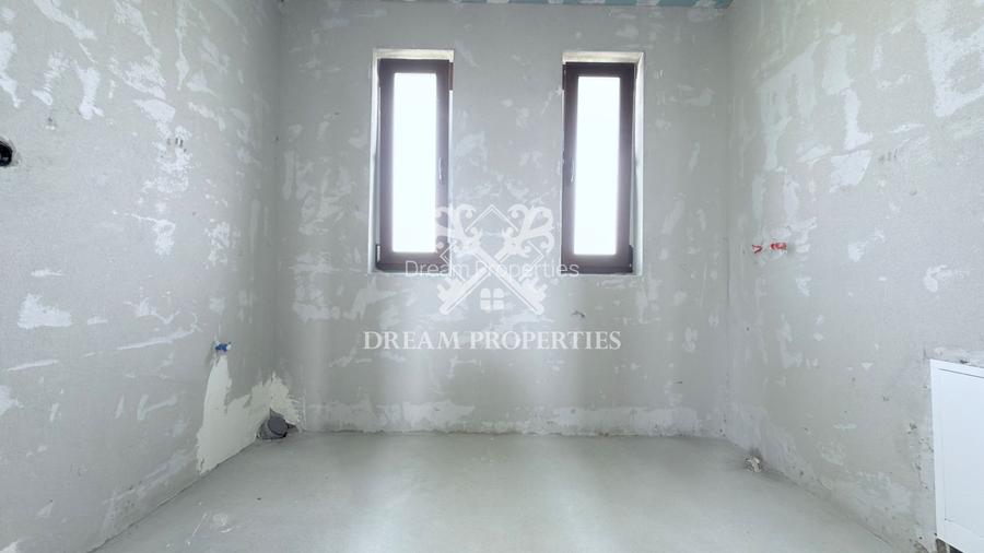 Casa de vanzare 120 mp, 4 camere,3 bai, teren 350 mp, DEZMIR - 13