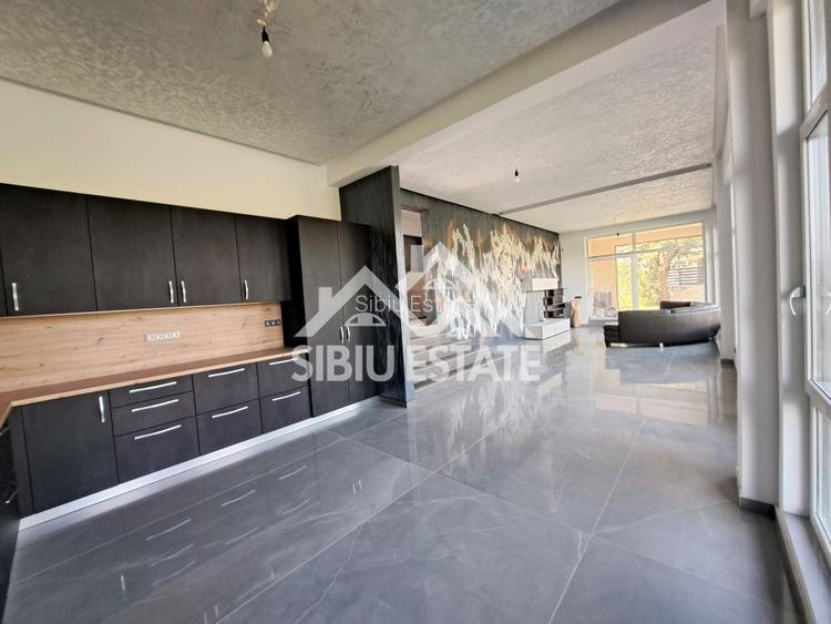 Casa Sibiu Cisnadioara, garaj, piscina, terase panoramice - 14