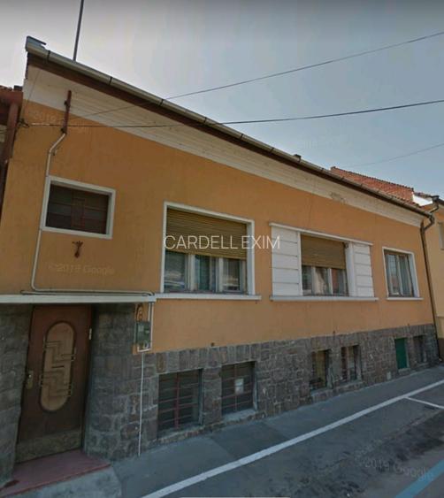 Casa centrala singur in curte - 8