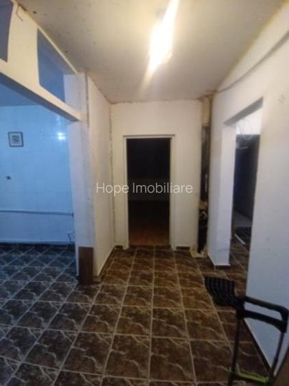 Brancoveanu-strada Pomarla-apartament 3 camere cu centrala - 6
