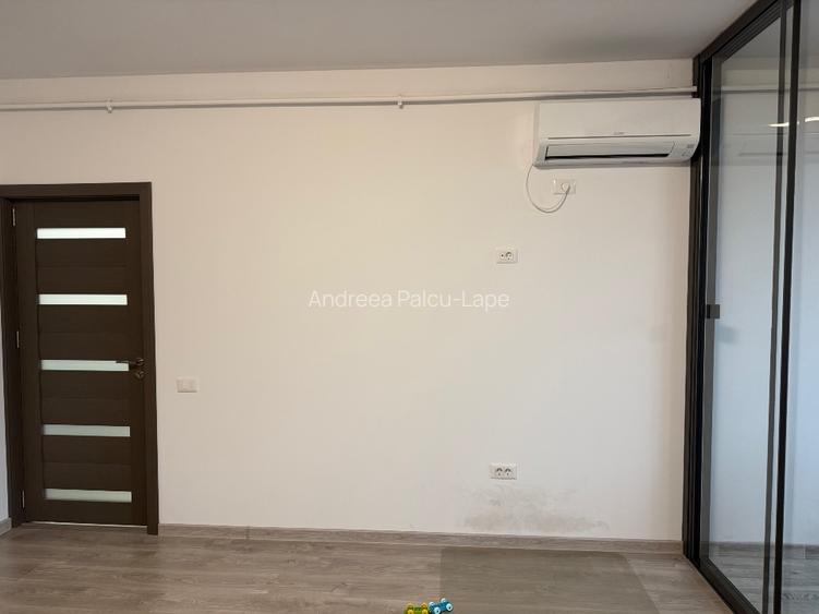 Inchiriez Apartament 2 camere - 3
