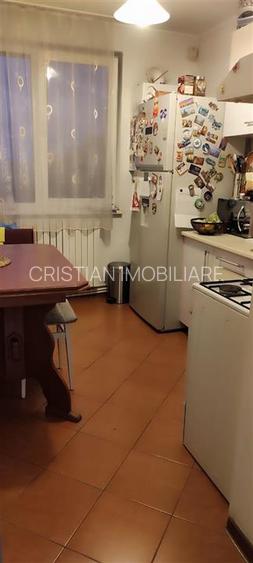 Ap 3 cam conf 1 Scolilor 75 mp mobilat si utilat - 3