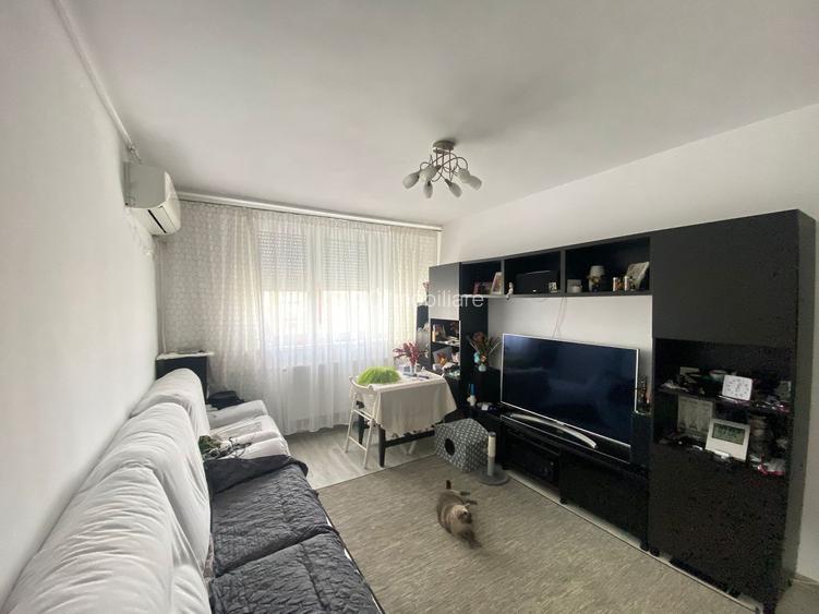 4 camere renovate, 60 mp + balcon, etaj 10/11 – Drumul Taberei V7 - 2