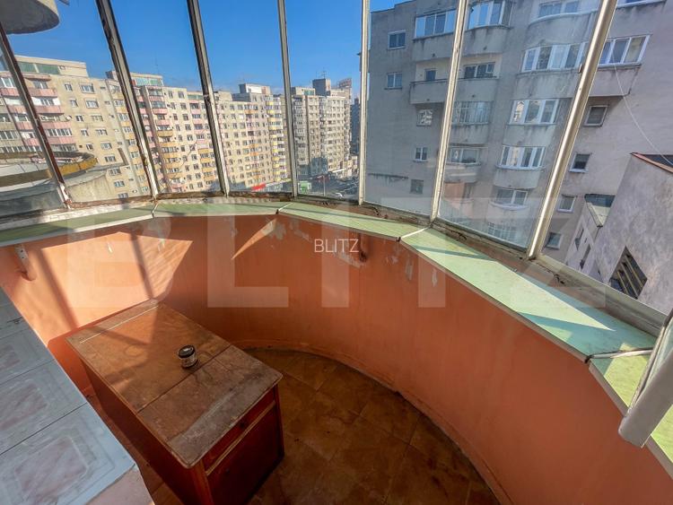 Apartament de 3 camere decomandat, 75 mp, 2 băi, 2 balcoane, etaj intermediar. - 12