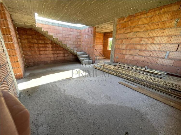 Duplex spatios - zona buna - toate utilitatile . - 3