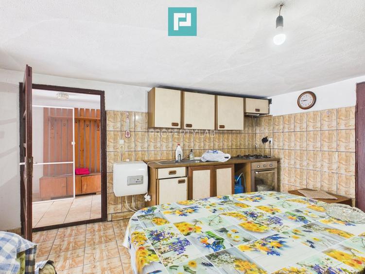 Casă cu etaj Căpâlnaș - 17