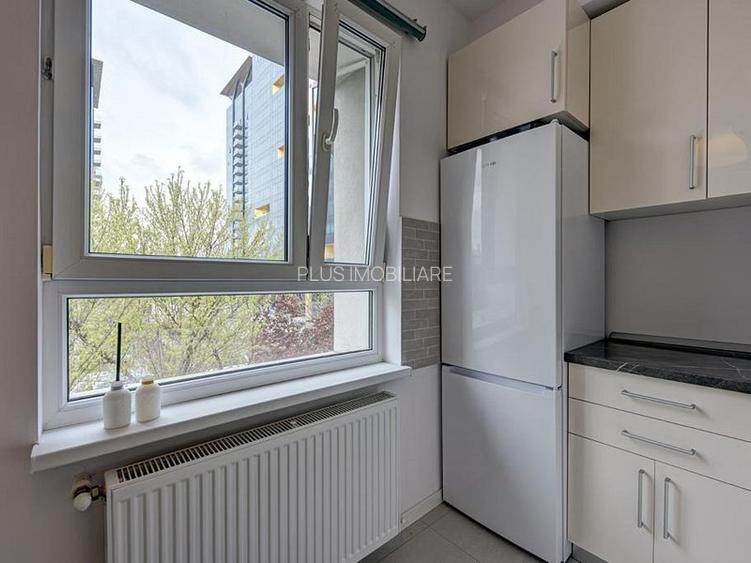 Apartament 2 camere decomandat lux,centrala proprie ,loc parcare - 13
