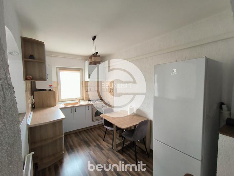 Apartament 4 camere -70 mp  decomandat - Vasile Aron - 12