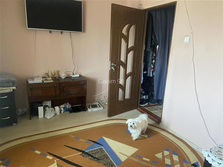 Apartament 3 camere , zona Gara- str Longinescu ,76 mp ,2 balcoane - 10