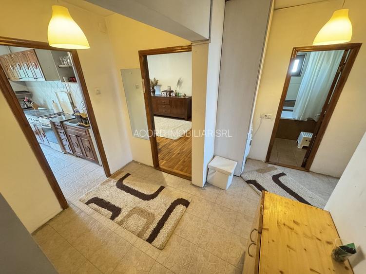 Apartament 3 camere zona Delfinariu cu Centrala - 15