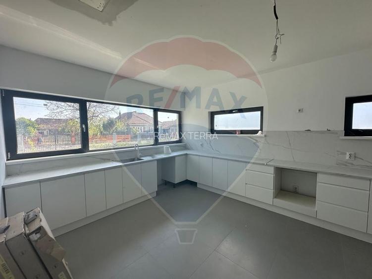 Casă noua - DE VANZARE in Lapusel - 3