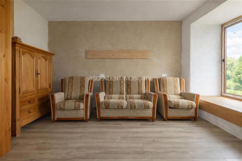 FILM! Constructie rustica tip Casa Verde, cu parau si panorama impresionanta, Mo - 3