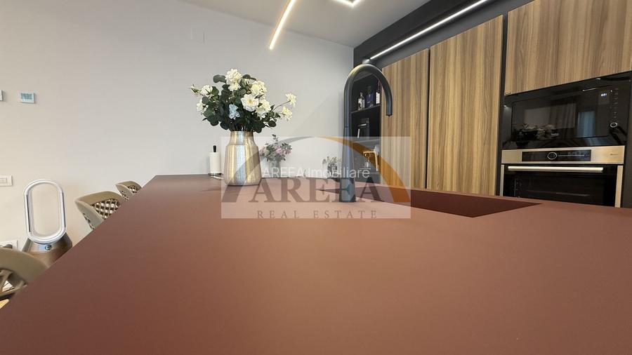 Vila 5 camere complex residential Tunari-complet mobilata - 10