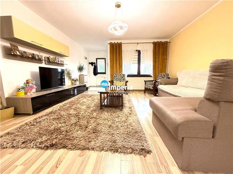 Vila 5 cam, garaj, 560 teren, str Noua Horpaz - 2