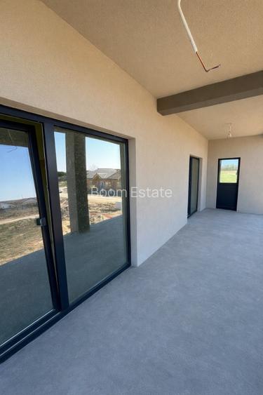 Proprietar, Etaj 1, Terasa 17 mp - 2