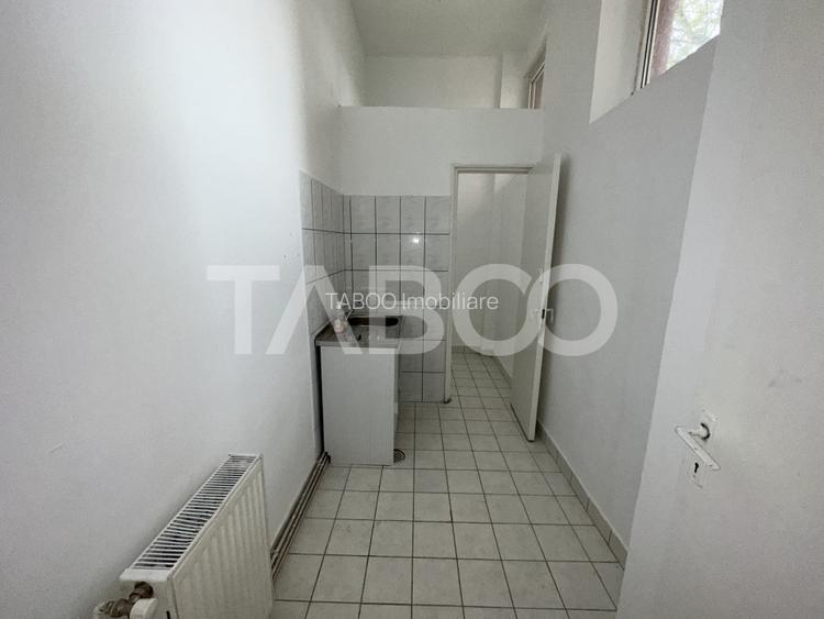 Spatiu comercial 110 mp de inchiriat strada Semaforului - 8