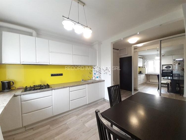 Ap 2 cam decomandat et.5 din 9,lift str.1 Decembrie 1918 Grigorescu - 2