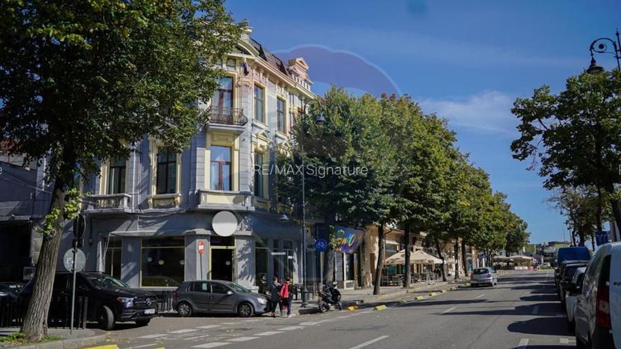 DE VANZARE Casa/Vila 10 camere BD Tomis - 2