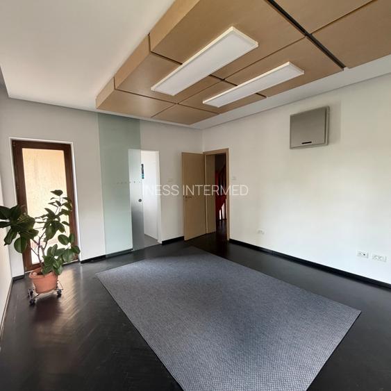 Piata Muncii \ duplex in vila \ etaj 1 + mansarda \ 3 camere - 80mp \ - 2