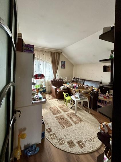 Vilă de familie 1000 mp teren, 6 camere, garaj 2 mașini, foișor - Valea Lupului - 2