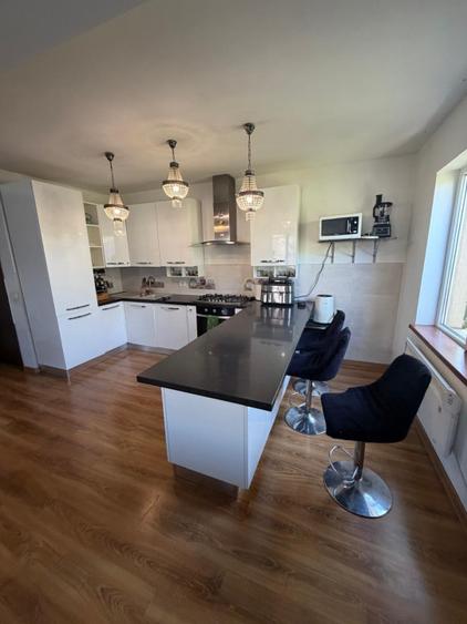 Casa S/P+1+M , 166 mp, teren 190 mp, zona Consul