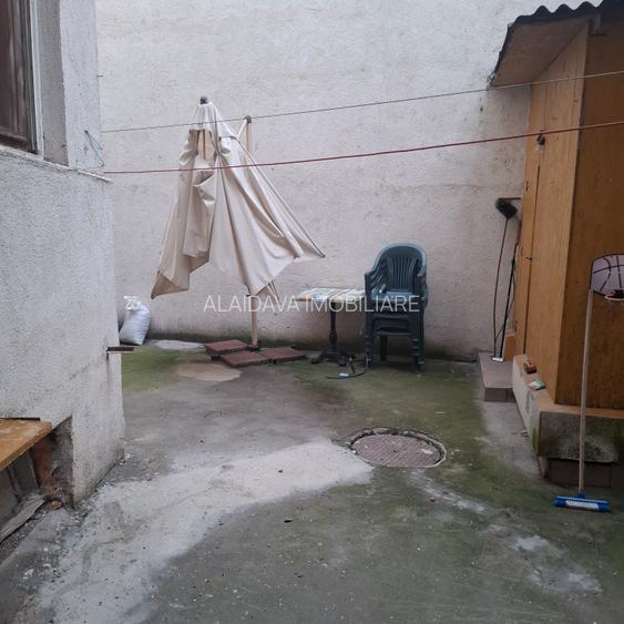 Piata Ovidiu-apartament 3 camere,parter,intrare din strada - 10
