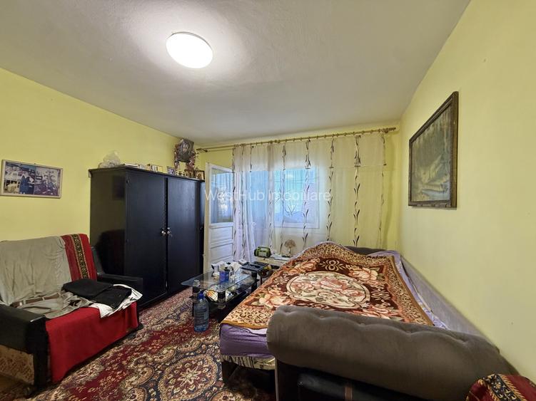 Apartament 2 camere, semidecomandat, etaj 3, zona Dambovita - 2