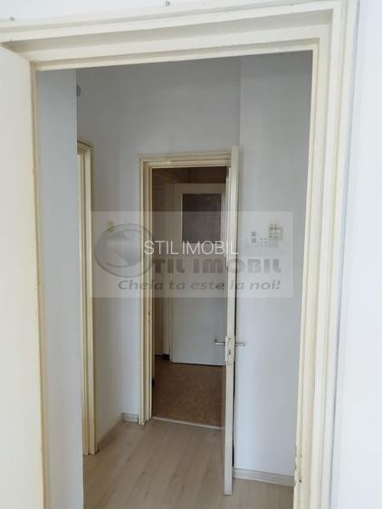 Apartament 2 camere decomandat CENTRU, mobilat complet- 479 € - 18