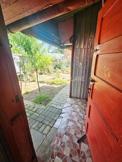 Casă spațioasă cu 9 camere în Strejnicu – pentru locuință, birouri - 11