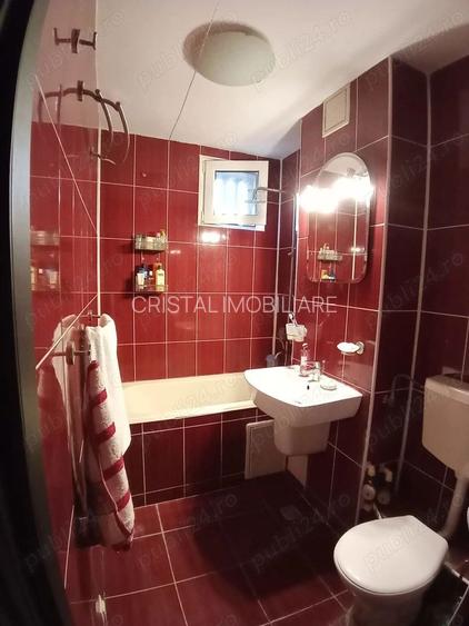 Apartament 3 camere, intre Bld. Obregia si Emil Racovita. Loc de parcare - 6