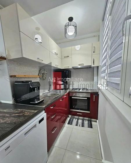 Vanzare apartament 3cam militari rezidence 72mp pret 110mii euro - 2