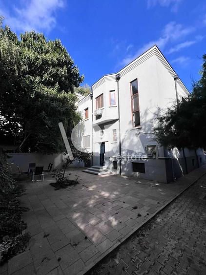 De închiriat: vilă Cotroceni - 12 camere - Louis Pasteur - 8
